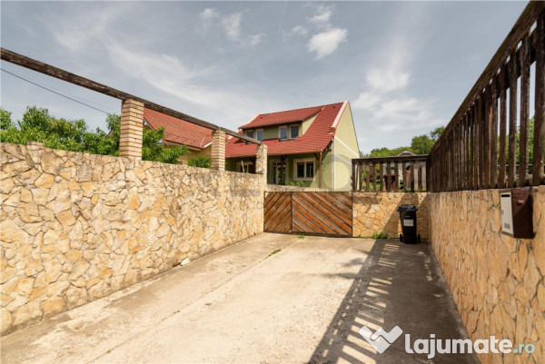 RECO Casa dubla cu teren generos 