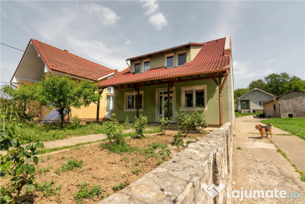 RECO Casa dubla cu teren generos 