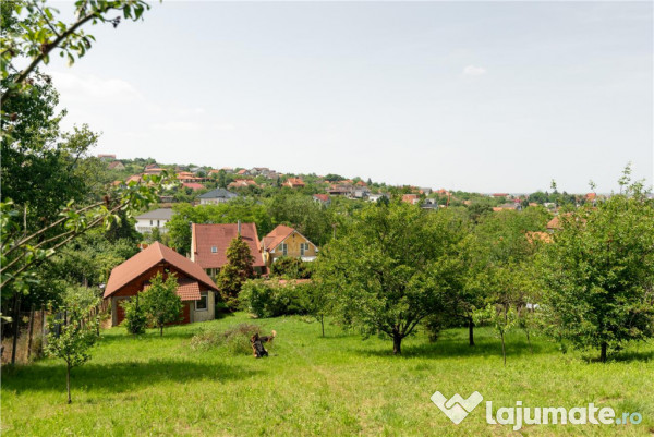 RECO Casa dubla cu teren generos 