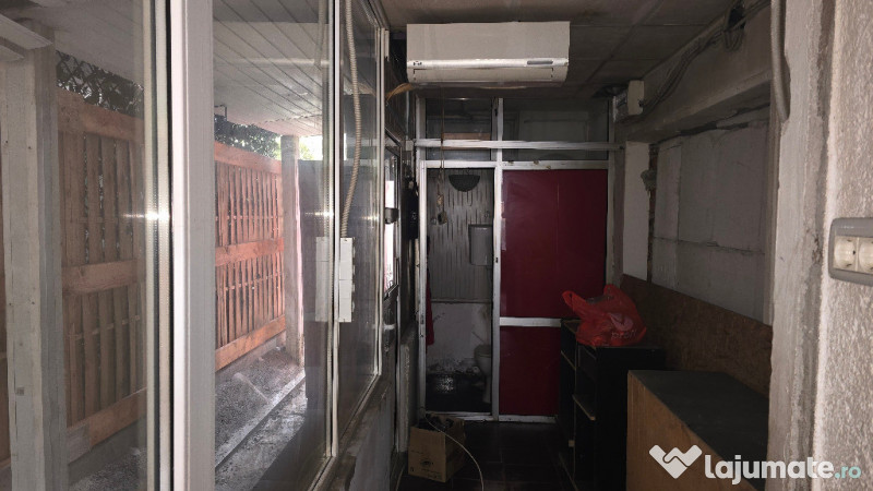 Vand sau inchiriez spatiu comercial in Deva, zona Balcescu (Astoria), 