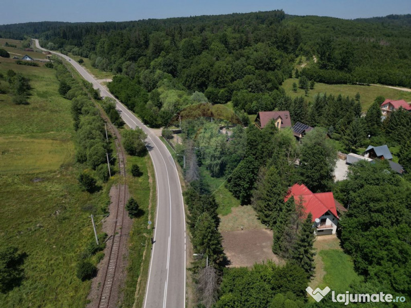 Casa cu teren generos – refugiul perfect în Paltinoasa...