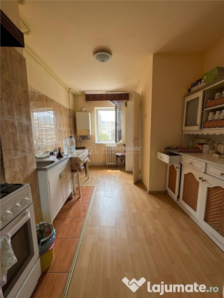 4 camere - 2 bai - Etaj 3 din 3