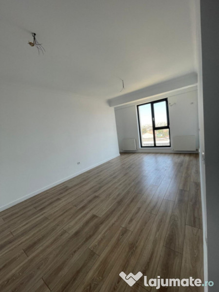 Un colț de liniște cu vedere la ritmul orașului – INEL 