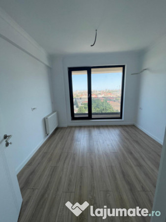 Un colț de liniște cu vedere la ritmul orașului – INEL 