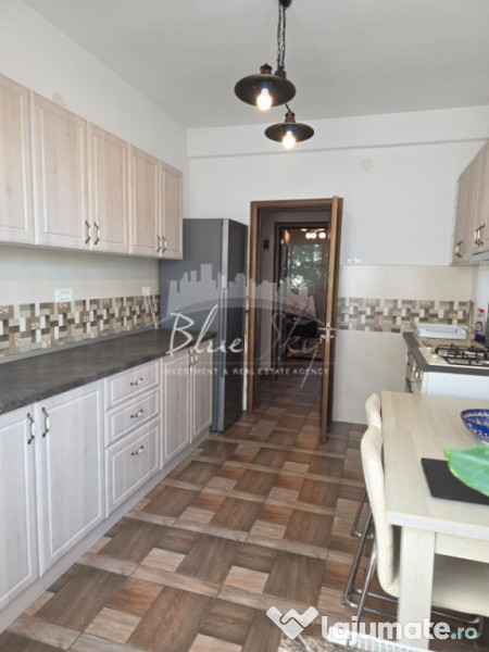 Apartament 3 camere situat in Zona Sala Sporturilor 
