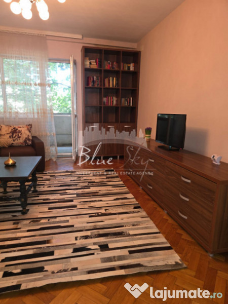 Apartament 3 camere situat in Zona Sala Sporturilor 