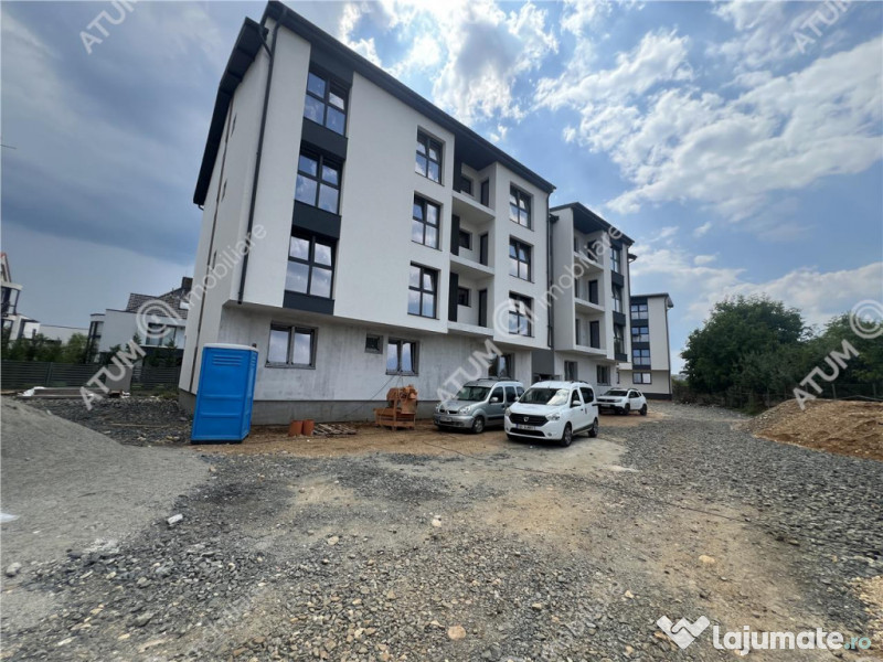 Apartament cu 2 camere decomandate etaj 1 zona Semaforului