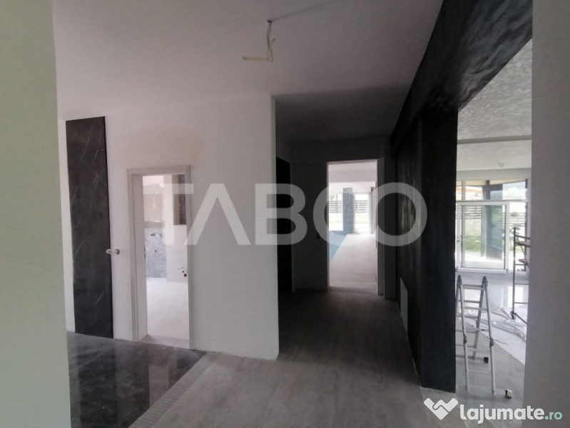 Casa moderna de inchiriat 5 camere cu teren si piscina Cisna