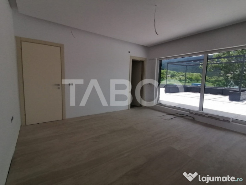 Casa moderna de inchiriat 5 camere cu teren si piscina Cisna