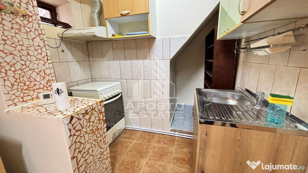 Apartament la curte comuna in zona Garii, renovat, centra...