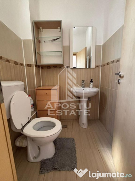 Apartament tip penthouse cu 3 camere, 2 bai, zona Toronta...