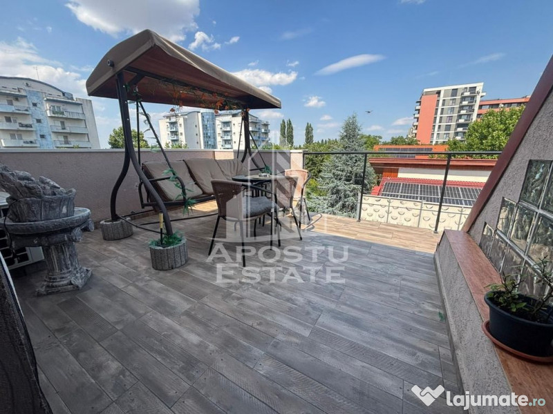 Apartament tip penthouse cu 3 camere, 2 bai, zona Toronta...