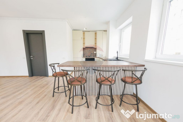 Apartament premium cu parcare subterană și boxă – Su...