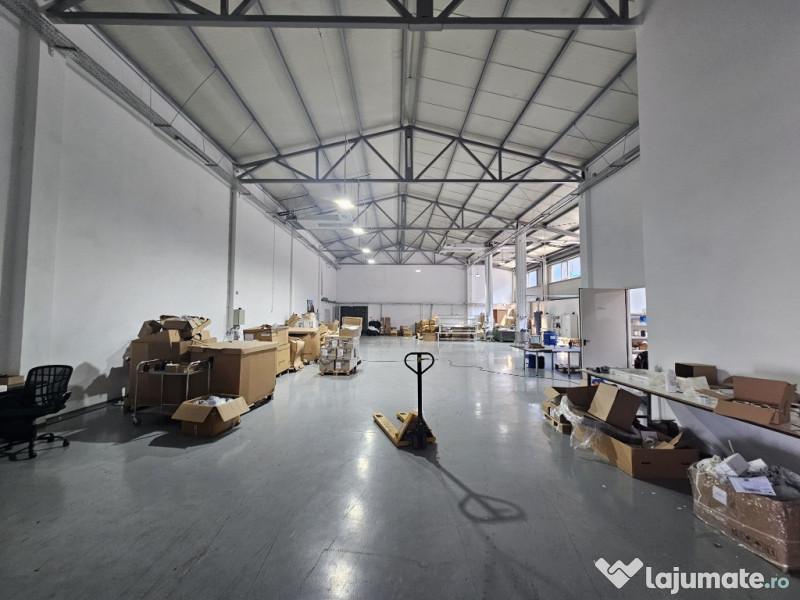 Hala 1000mp de inchiriat in Miroslava