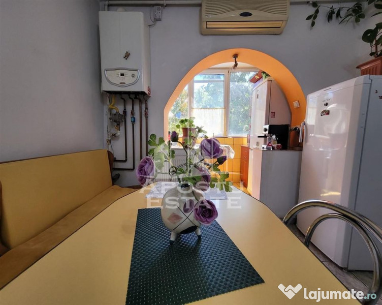 Apartament cu 3 camere, etaj intermediar, centrala propri... 