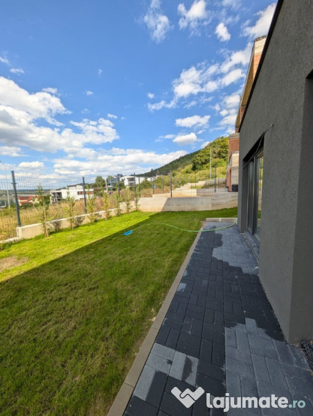 Duplex cu demisol open-space, 280 mp teren, Florești