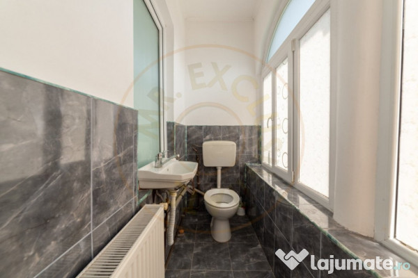 Oportunitate rară! Casă cu curte la munte-Campulung Muscel