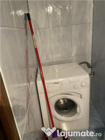 Apartament 4 camere transformat in 3 camere , zona ultracent 