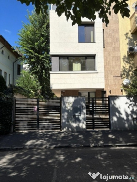 Inchiriez vila 8 camere, 300mp utili, zona Dorobanti, 6.500euro 
