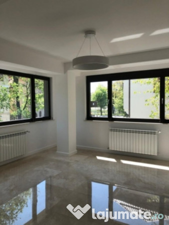 Inchiriez vila 8 camere, 300mp utili, zona Dorobanti, 6.500euro 