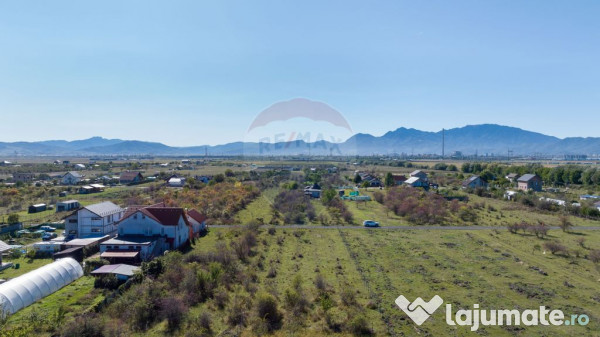 Teren Sanpetru -livada, Strada Nucului, 1296mp, apa, gaz,... 