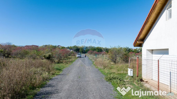 Teren Sanpetru -livada, Strada Nucului, 1296mp, apa, gaz,... 