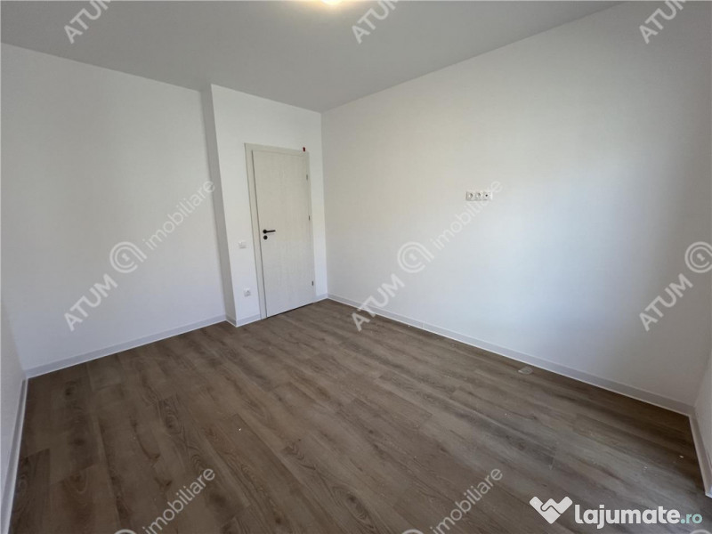Apartament cu 3 camere 2 bai si balcon etaj 1 zona Doamna St 