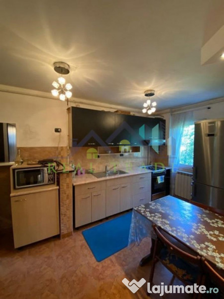 Apartament 2 camere etaj intermediar zona Gemenii 