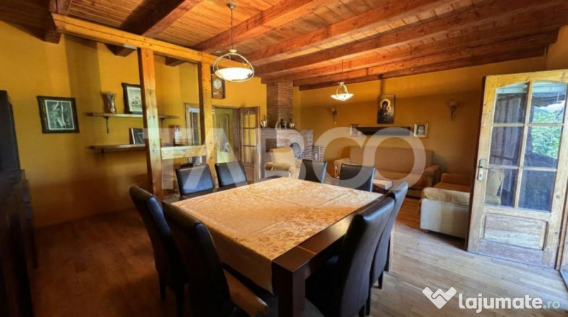 Casa de vanzare 6 camere loc de relaxare garaj teren 669 mp
