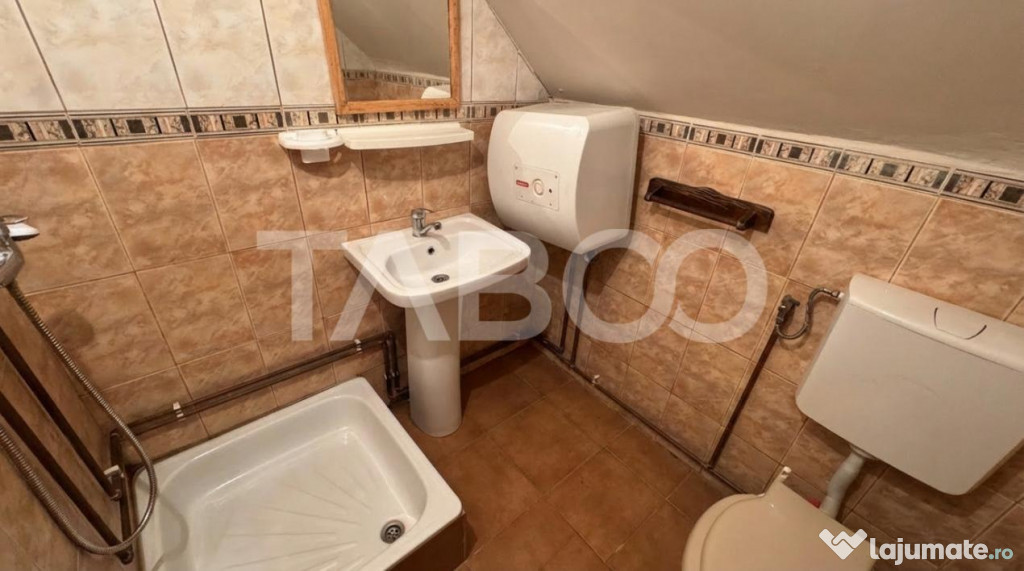 Casa de vanzare 6 camere loc de relaxare garaj teren 669 mp