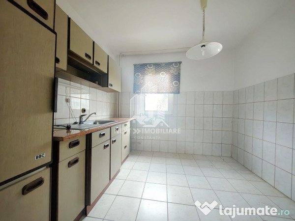 Apartament 3 camere, decomandat, et2, EDEN