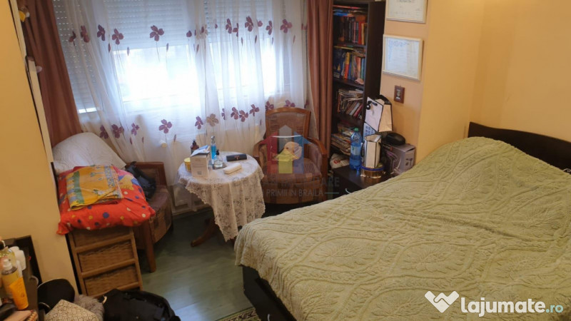 3 camere etaj 1, 2 balcoane, Mobilat si Utilat, decomandat, 