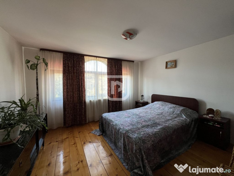 Casa cu 4 dormitoare | strada Manastirii | Gura Humorului