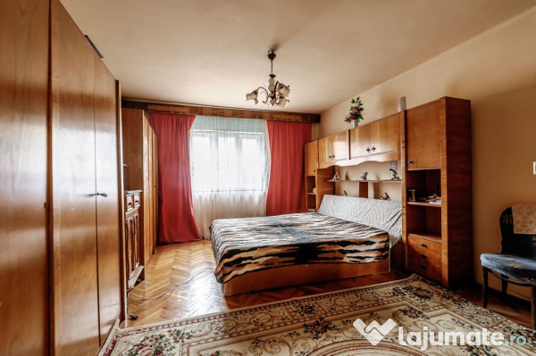 Șansă pentru familie mare apartament la casă, cu teren...