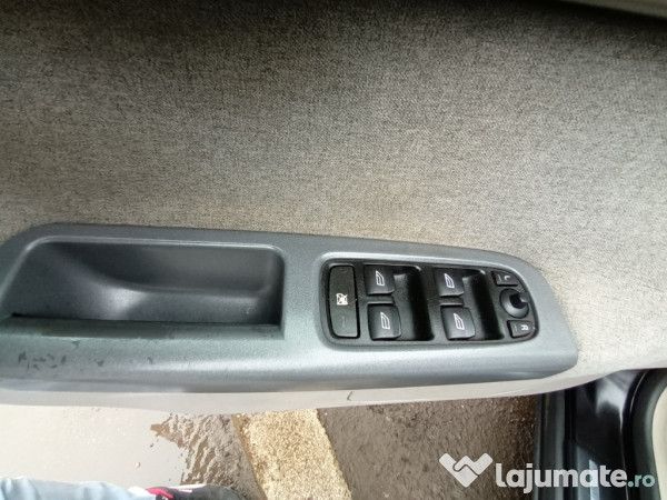 Volvo v50,136cp.acte la zi 