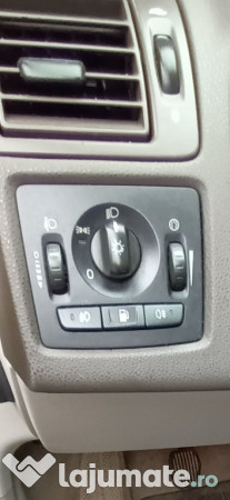 Volvo v50,136cp.acte la zi 