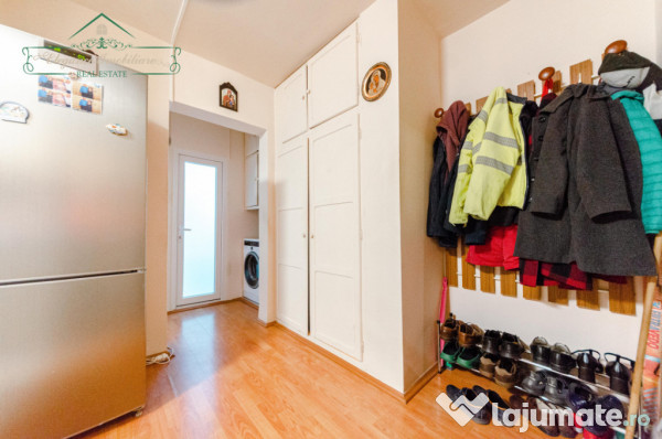 Apartament 2 camere decomandat cu centrala proprie, zona 700