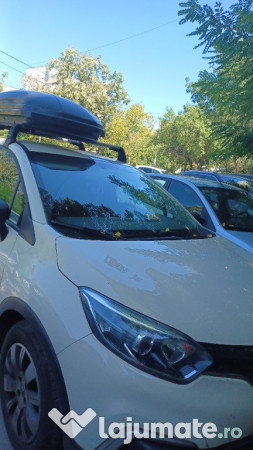 Renault Captur masina