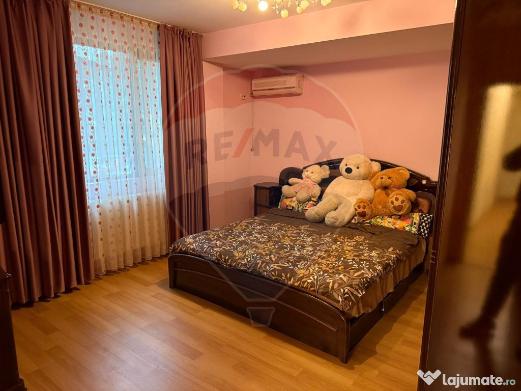 VANZARE Apartament cu 3 camere in zona Voluntari