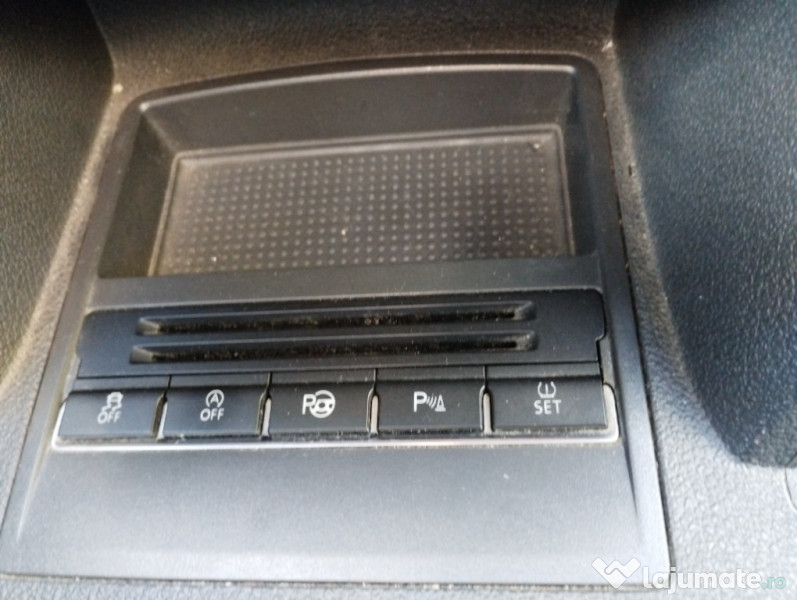 Vw Touran 2.0 diesel 140 cp 7 locuri an 2014 COMFORTLINE 