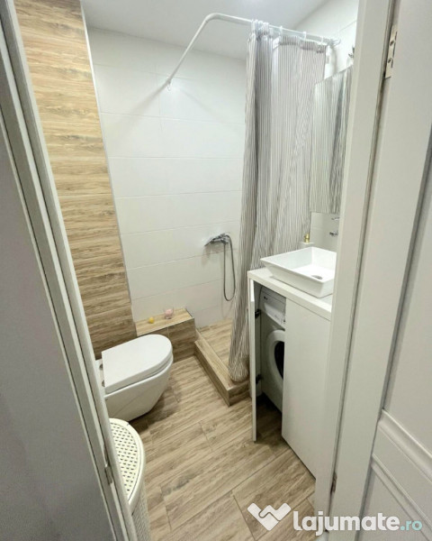 Garsoniera de inchiriat in Militari Residence 