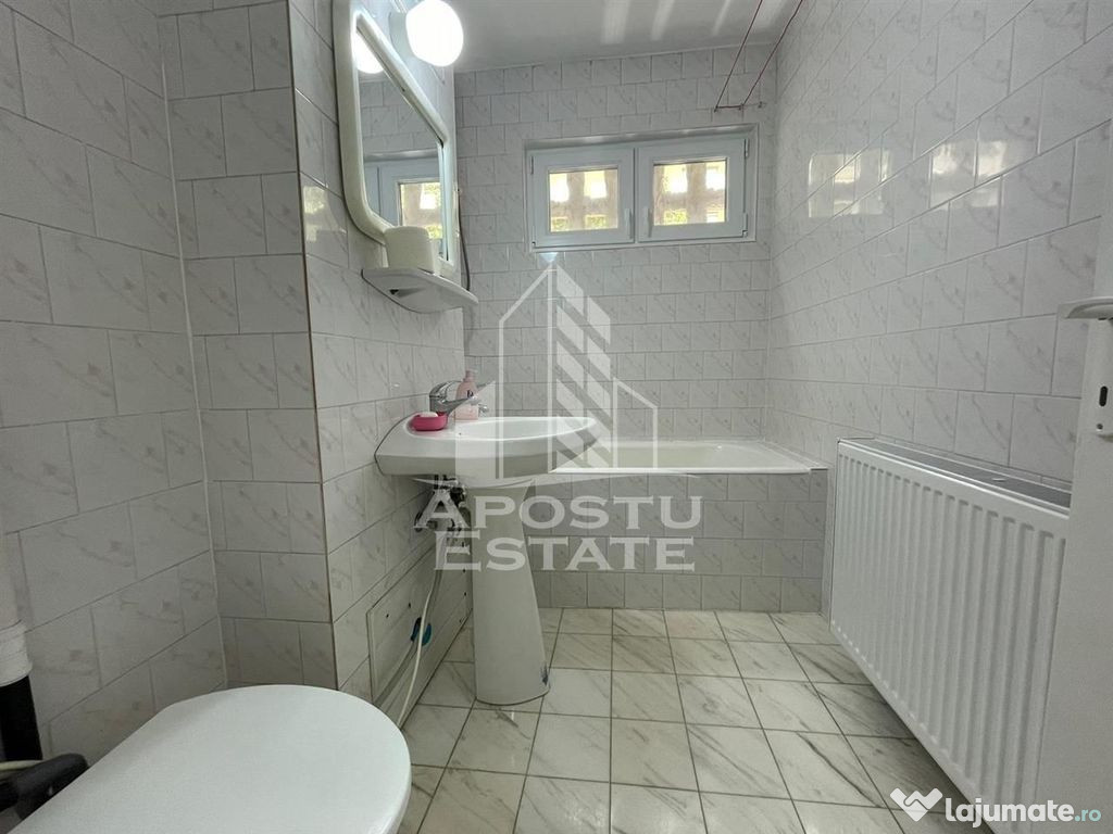 Apartament 3 camere decomandat in zona Sagului 