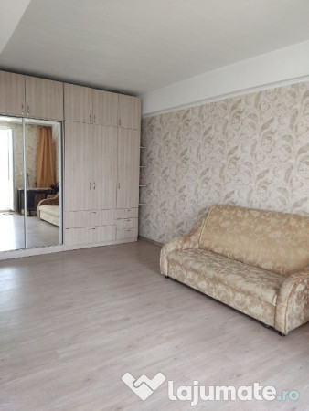 Garsoniera de inchiriat in zona P-ta Muncii 