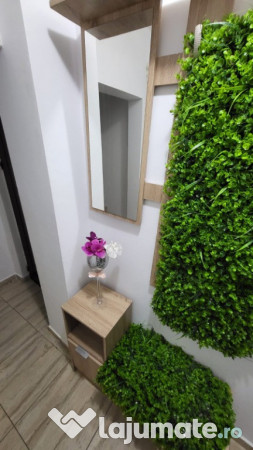 Vand apartament cu 2 camere