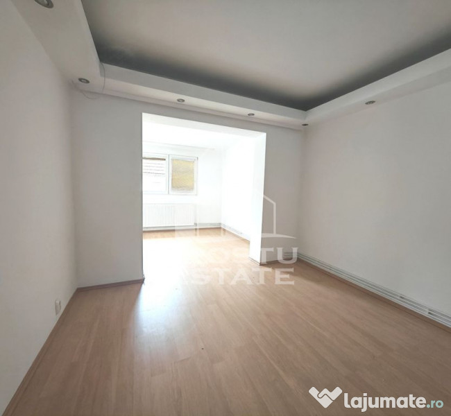 Apartament cu 2 camere, decomandat, centrala proprie, Tor...
