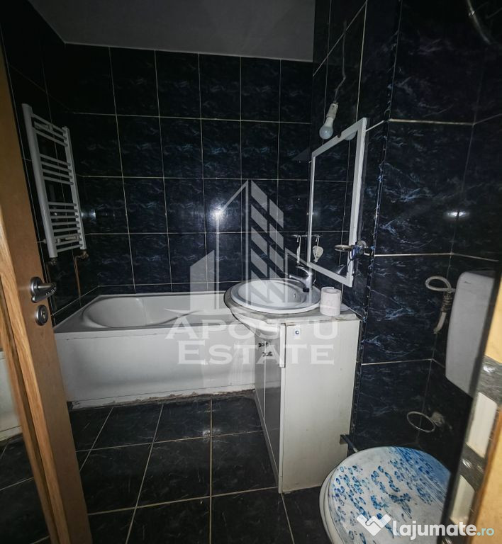 Apartament cu 2 camere, decomandat, centrala proprie, Tor...