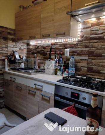 DE VANZARE-APARTAMENT 4 CAMERE-ALEXANDRU CEL BUN 