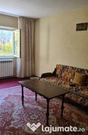 Apartament 2 camere decomandat zona Dacia 