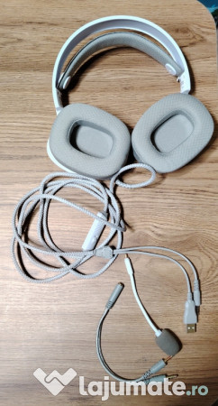 Căști iluminare și cu microfon 