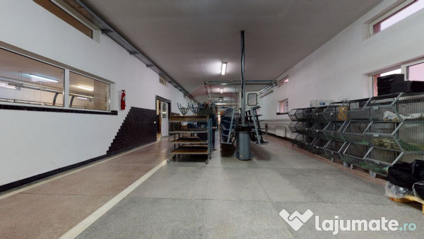 Producție / Depozitare + Birouri – Proprietate industr...